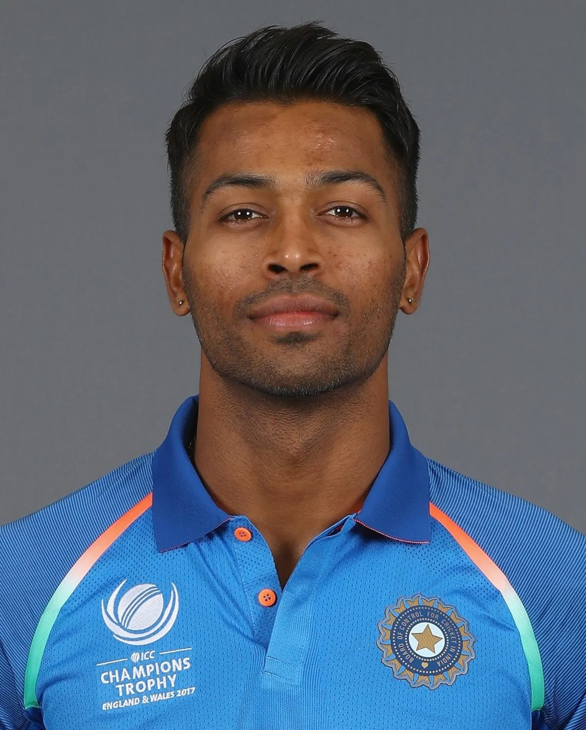 Hardik pandya national flag complaint