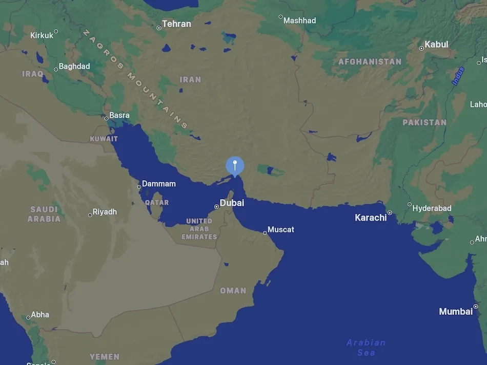 Hormuz: Tensions Rise as Iran Allows Indian Oil Tankers to Transit