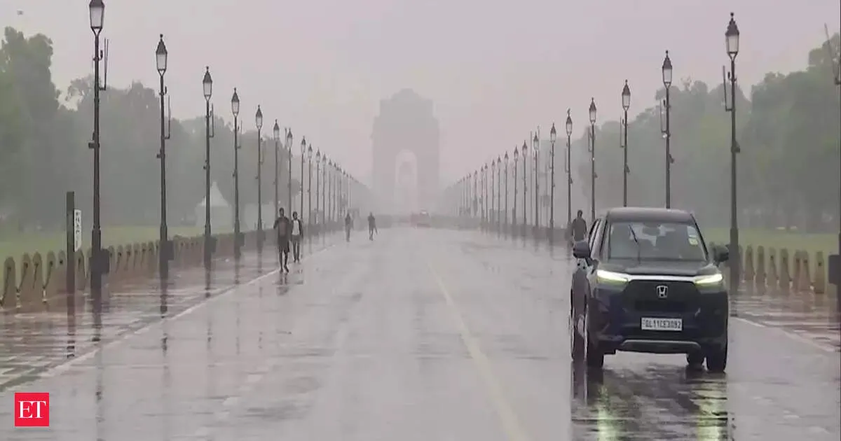 Weather Ghaziabad: Light Rain and Cloudy Skies Expected Today