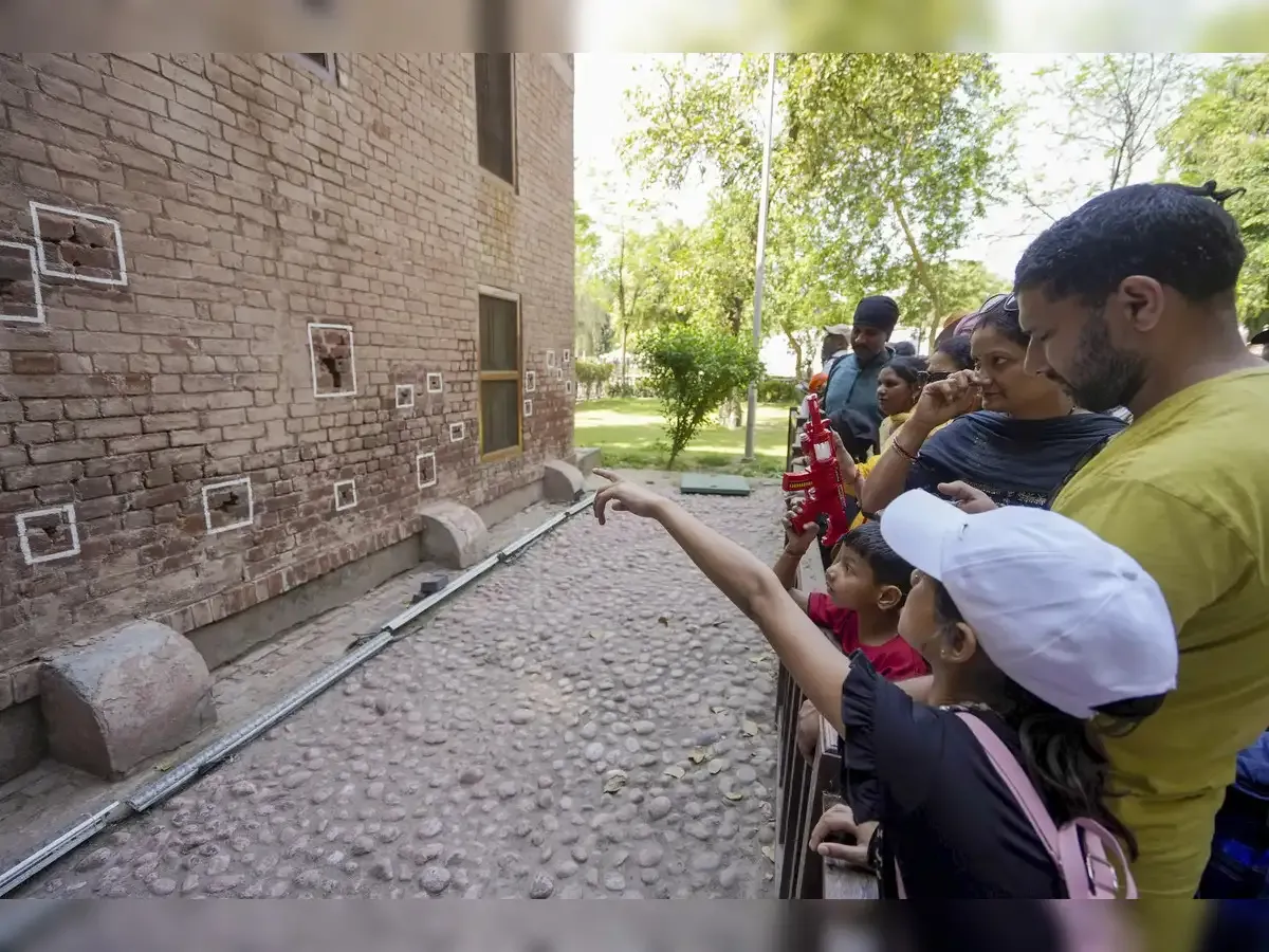 Jallianwala bagh: Remembering the  Massacre: A Tribute to Martyrs