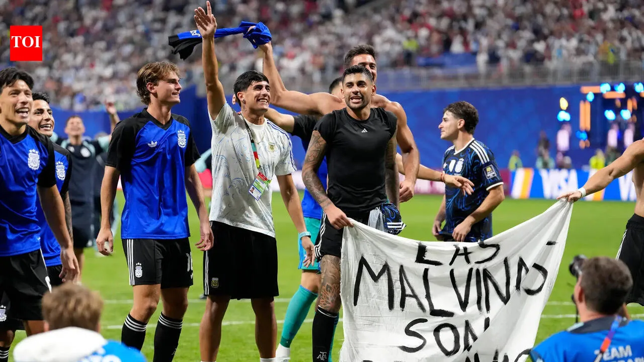 White House defends Argentina players’ right to display Falklands banner