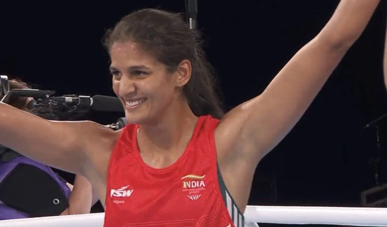 India's boxers rule the ring: 10 into Commonwealth Games finals! - Rediff